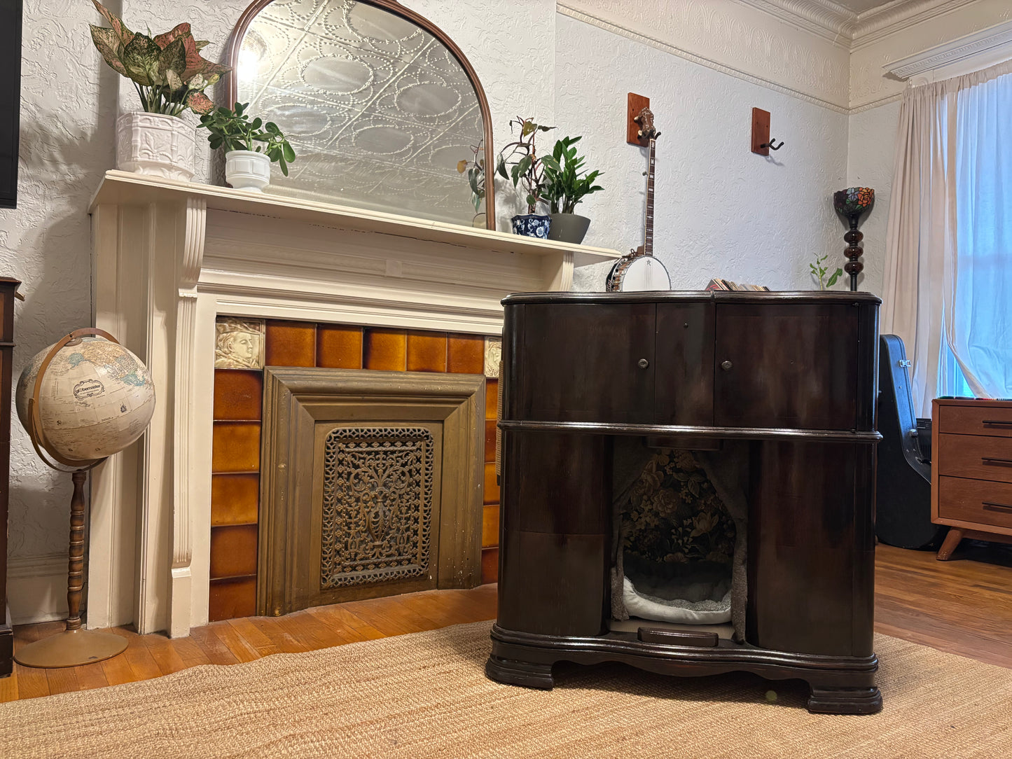 Sold - Double cat bed upcycled from 1940s RCA radio