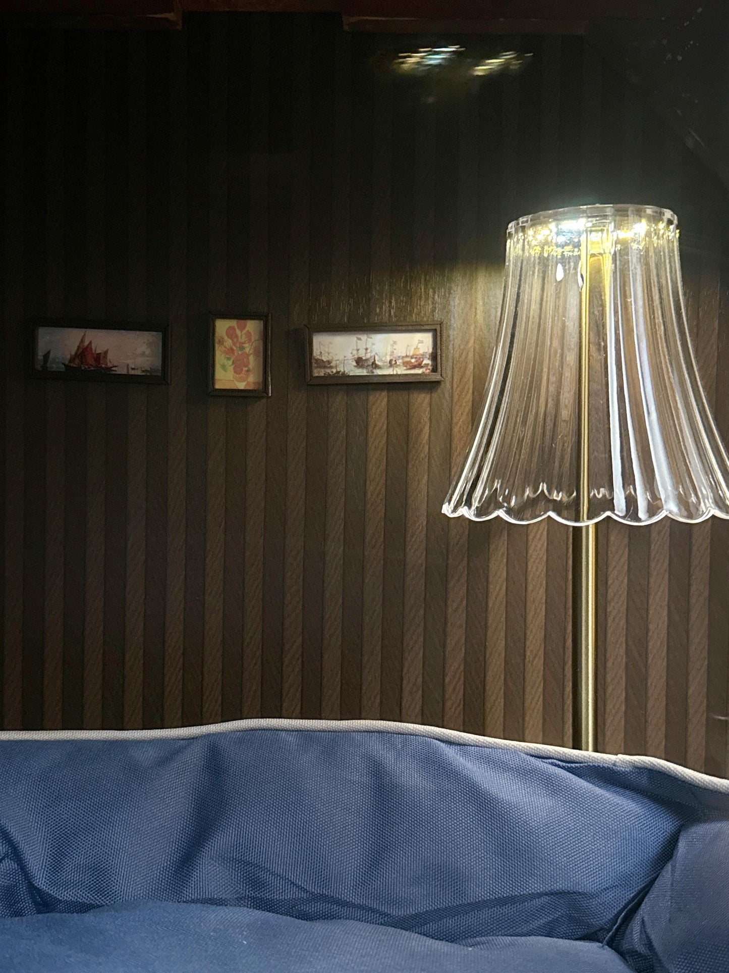 Double cat bed refurbished from 1950s-era Zenith TV