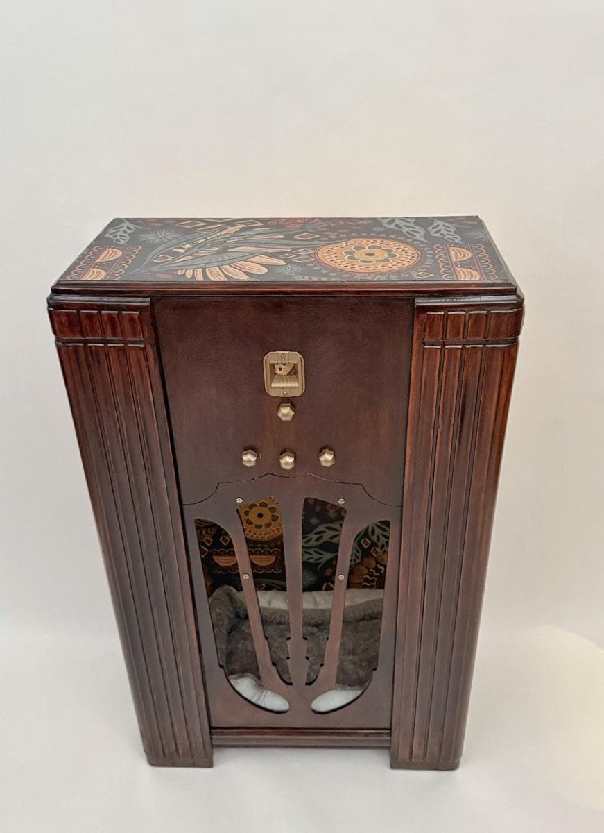 Cat or small dog bed upcycled from 1936 Philco "Highboy" radio
