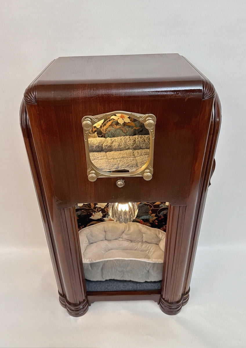 Double cat bed made from 1937 Zenith radio