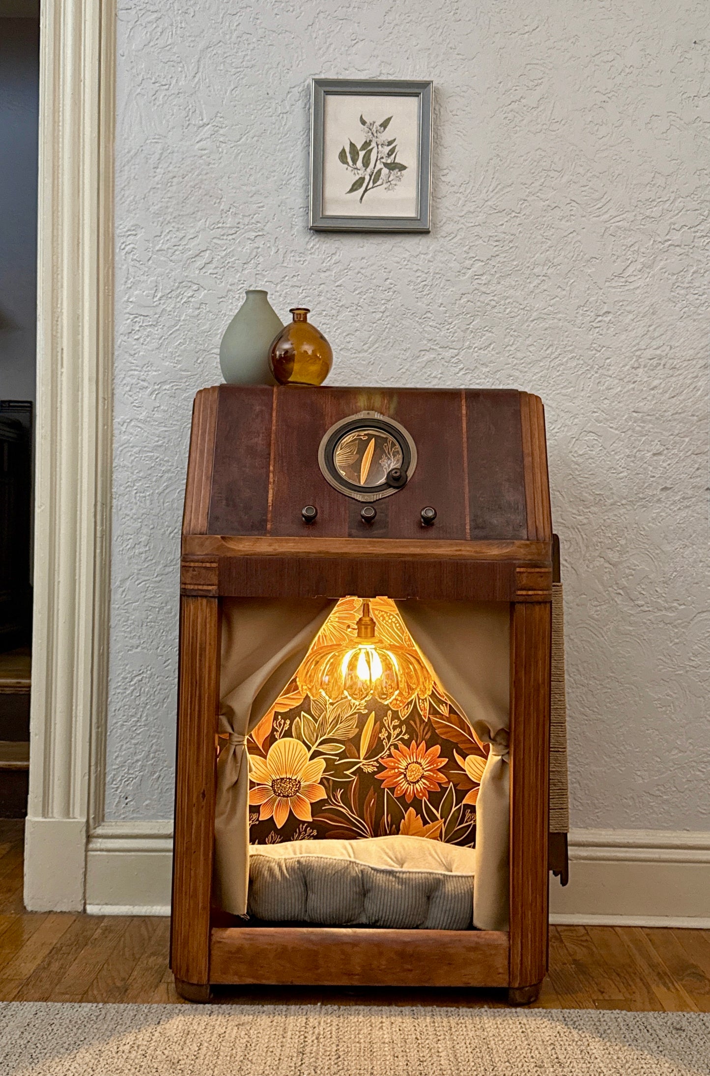 Double cat hotel made from 1940s Philco radio