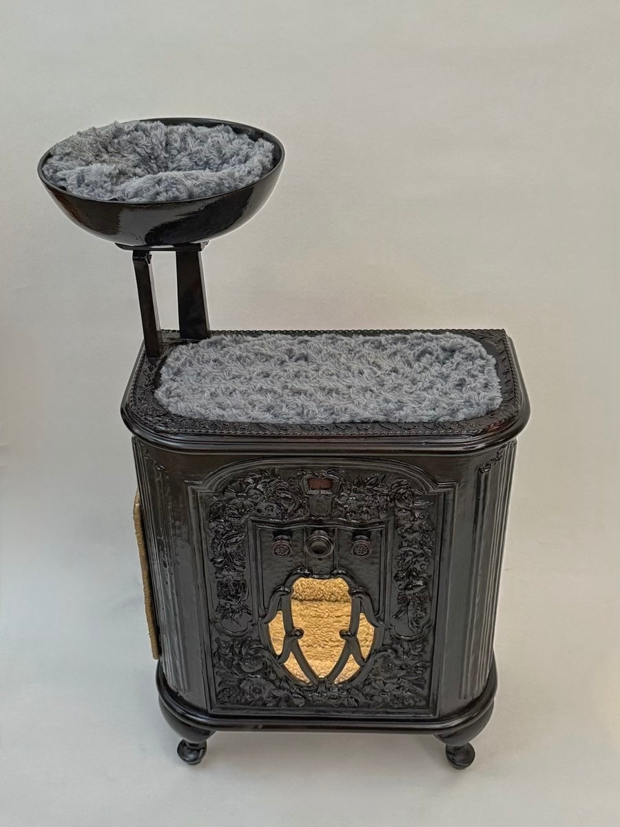 Triple cat bed made from 1931 Crosley Radio