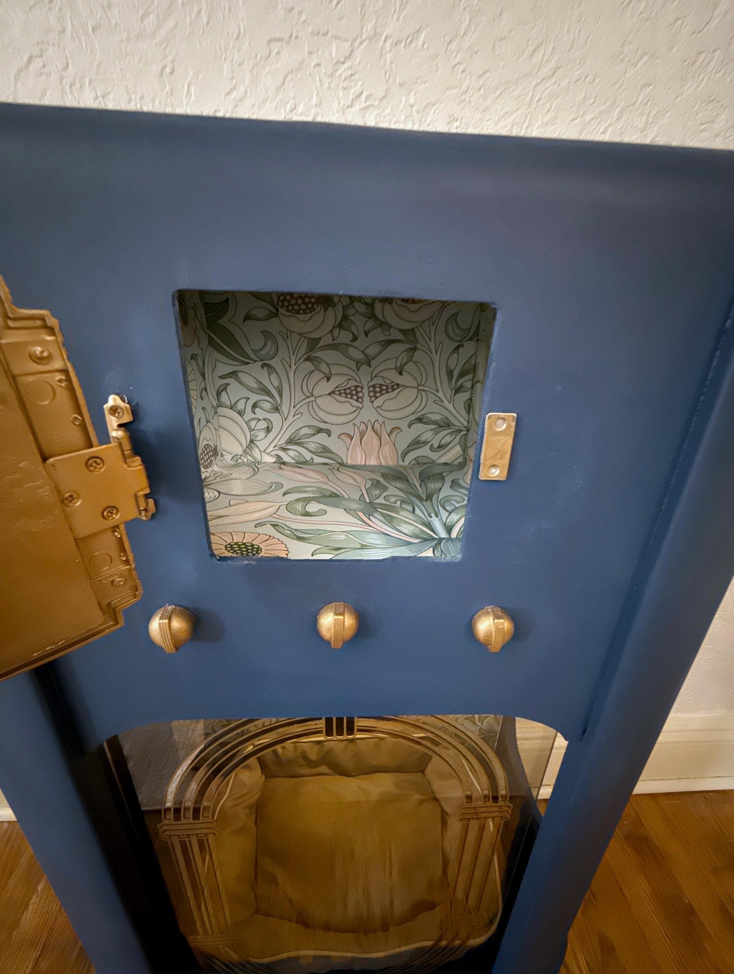 Sold - Cat bed refurbished from 1930s-era Philco radio