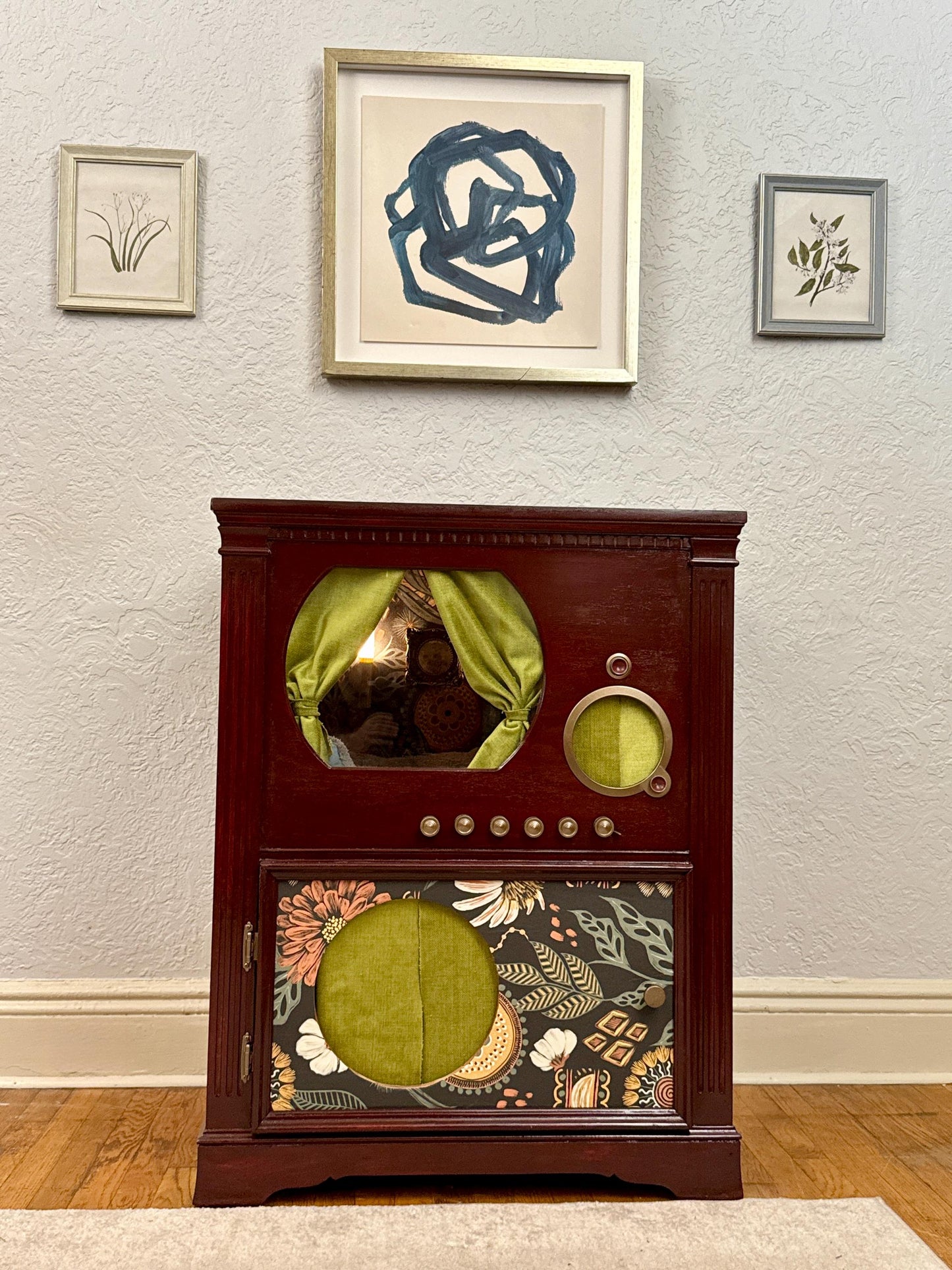 Cat bed and litter box enclosure made from 1946 DuMont television.