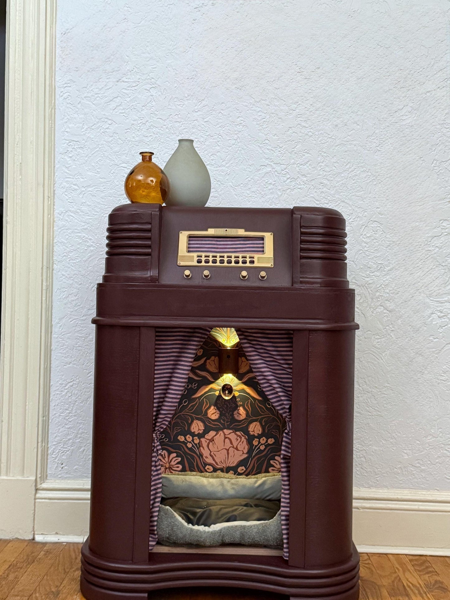 Cozy cat or small dog bed made from 1940s Philco radio