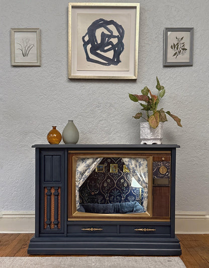 Sold - Pet bed upcycled from 1970s RCA-TV