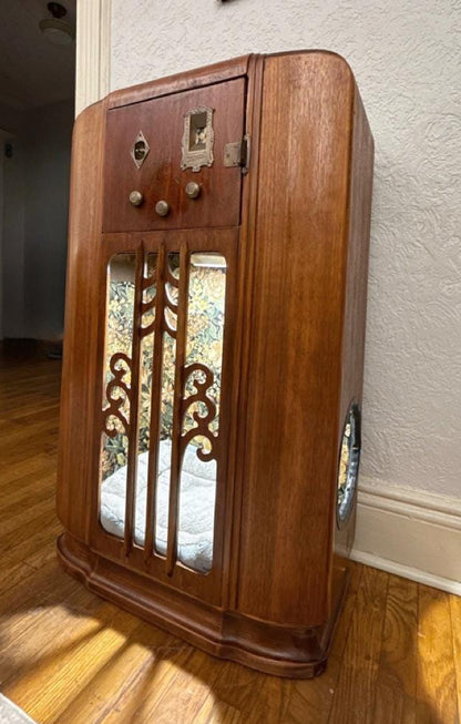 Cat bed upcycled from 1938 Zenith radio