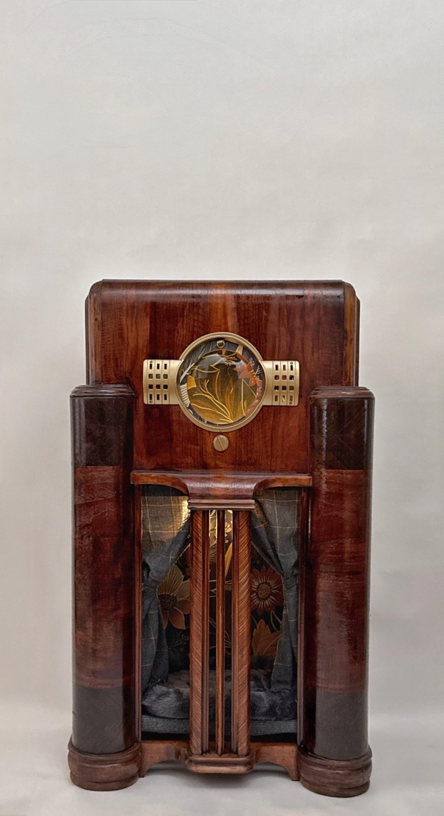 Cat or small dog bed upcycled from 1939 Zenith radio