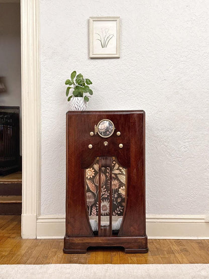 Cat bed upcycled from 1935 Grunow radio