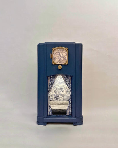 Cat or small dog bed upcycled from 1936 Zenith radio